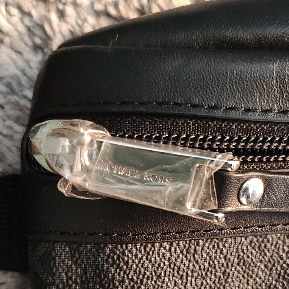 Michael Kors Black and Gray Belt Bag. New! - Picture 9 of 10